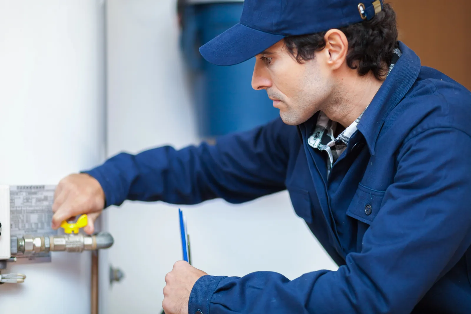 5 Signs Your Hot Water System Is About to Fail (And What to Do)